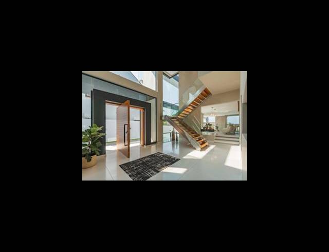 5 BEDROOM HOUSE FOR SALE IN ESSENWOOD